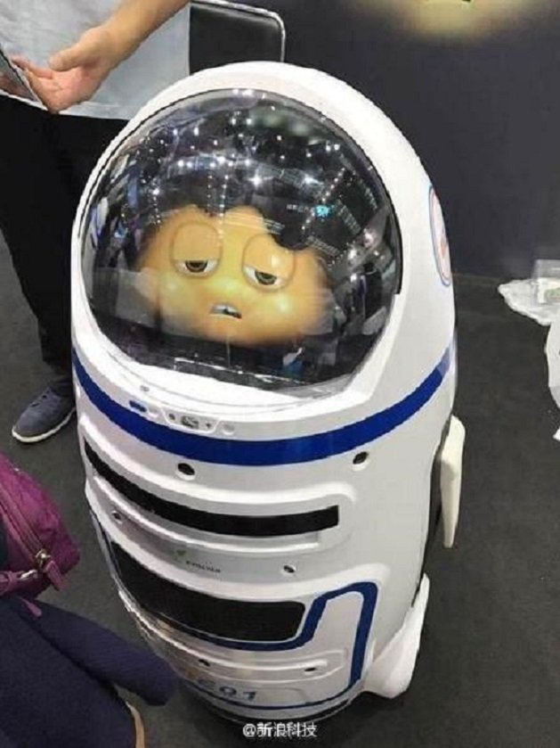Klikni za povećanje Greška u radu uređaja: Robot napao čovjeka u Kini