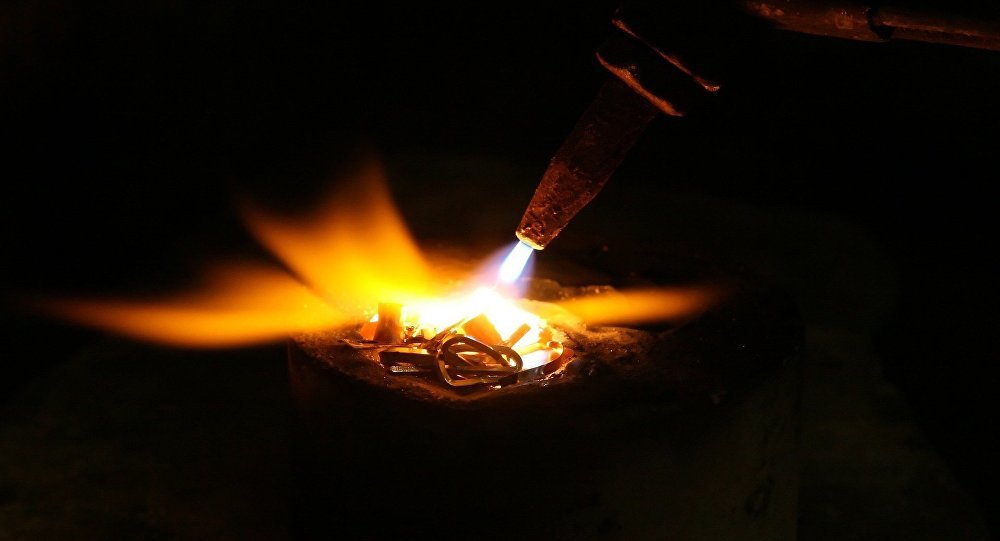 Ruski naučnici pretvaraju ugljen u zlato