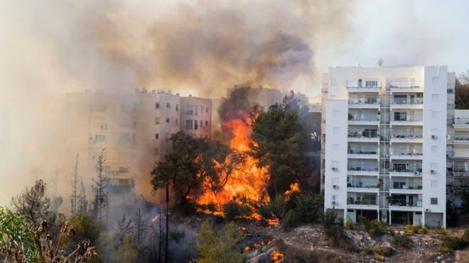 Izrael: Evakuacija hiljade ljudi zbog požara koji se širi Haifom