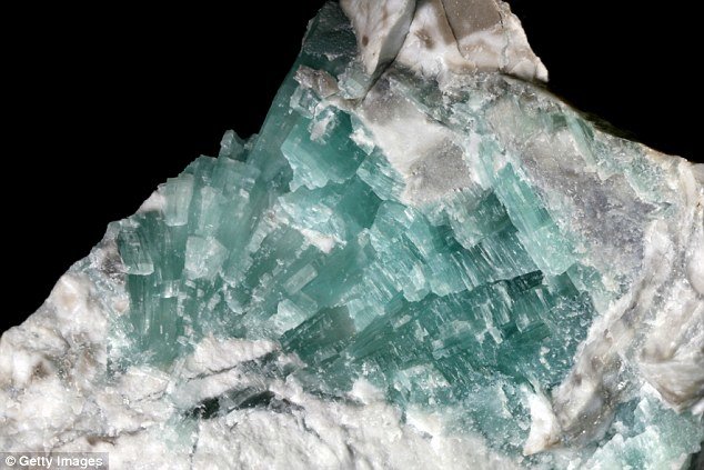 Otkriče dijamanta na dubini od 1000 km sugerira da postoje oceani ispod površine Zemlje