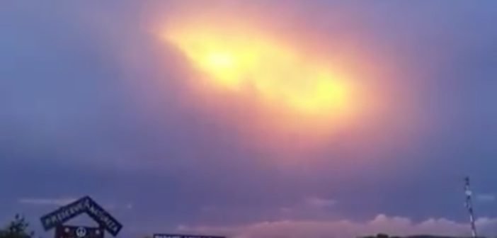 Neobičan fenomen na nebu iznad Brazila