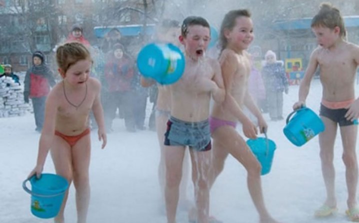 Ko se boji zime još?: Djeca iz vrtića u Sibiru na snijegu rade na svom zdravlju