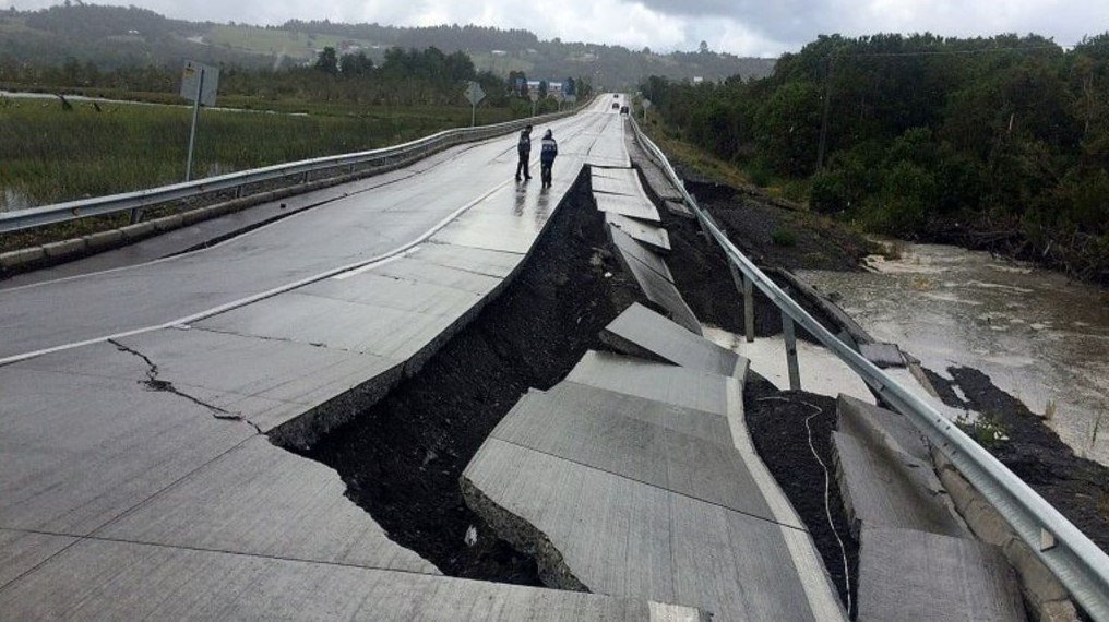 Plitak zemljotres magnitude 7,7 pogodio južni Čile, izdato upozorenje za cunami