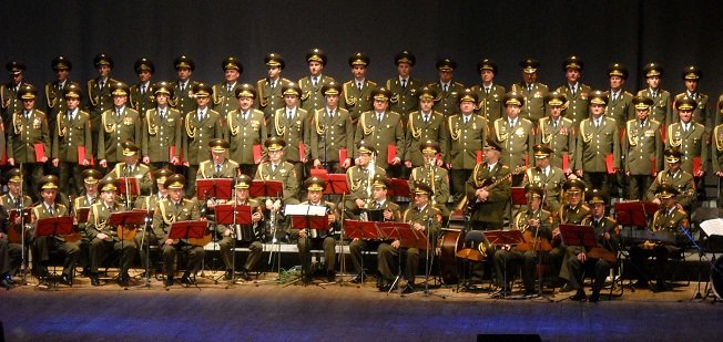 Posljednji pozdrav poginulim umjetnicima Aleksandrovog zbora