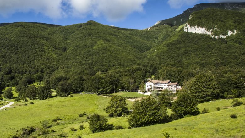 Serija potresa pokrenula lavinu i zatrpala hotel u talijanskoj regiji Abruzzo