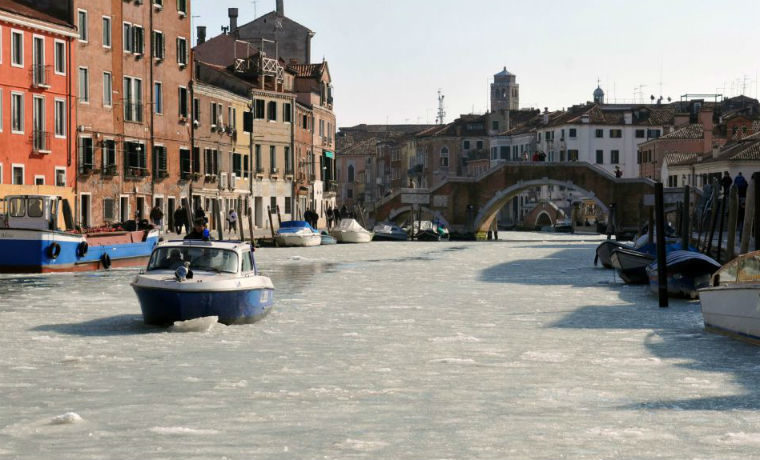 Zaleđeni kanali u Veneciji