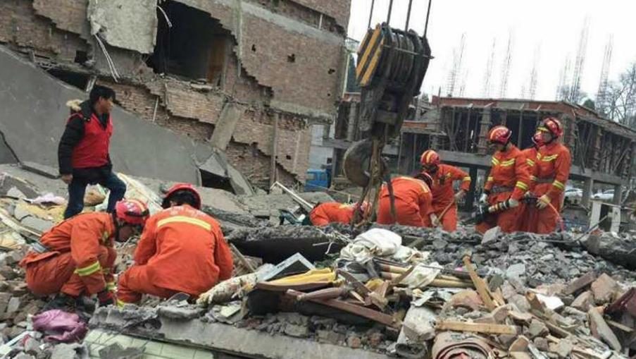 U Kini se srušile 3 zgrade petokatnice, veliki broj ljudi pod ruševinama