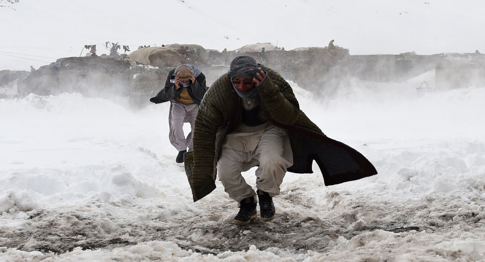 Snježne lavine za 3 dana ubile 54 osobe u Avganistanu, u Pakistanu zbog lavina i jake kiše poginulo 13 osoba