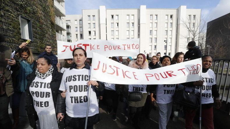 Francuska: Protesti i neredi nakon policijskog zlostavljanja mladića pri provjeri identiteta 