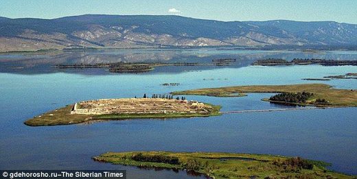 Drevna utvrda na otoku sibirskoj jezera i dalje zbunjuje znanstvenike