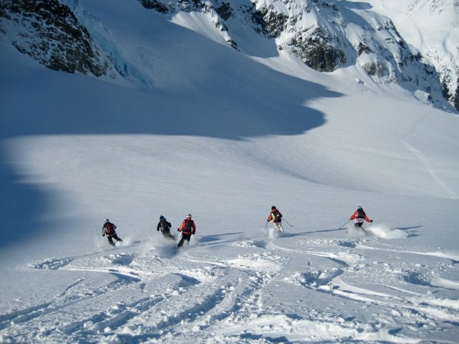 Italija: 7 skijaša preživjeli snježnu lavinu koja ih je zatrpala 