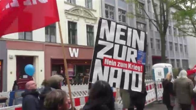 Protesti protiv NATO Berlin
