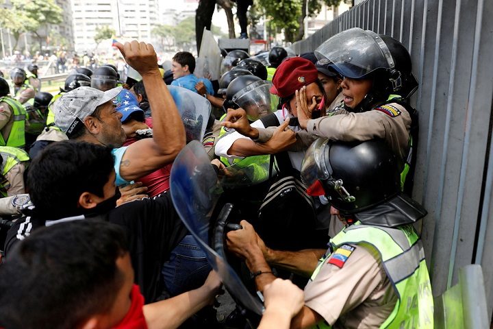Medijsko praćenje pokušaja državnog udara u Venezueli