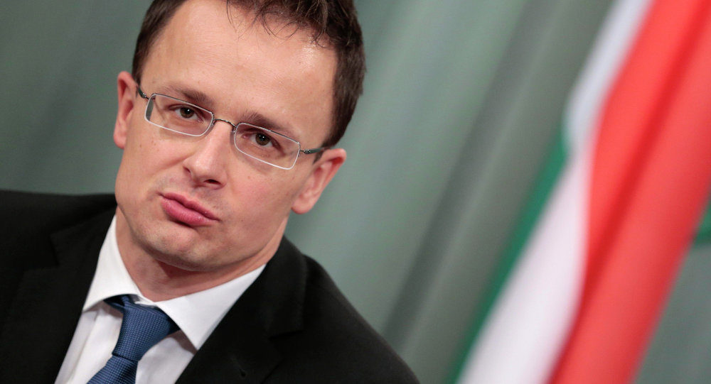 U Rusiji ne vidimo prijetnju po Mađarsku i tačka, poštujte naš stav, kaže šef mađarske diplomatije