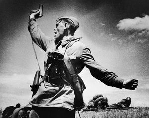 Komandir Jeremenko na znamenitoj fotki sa Istočnog fronta juriša na Njemce