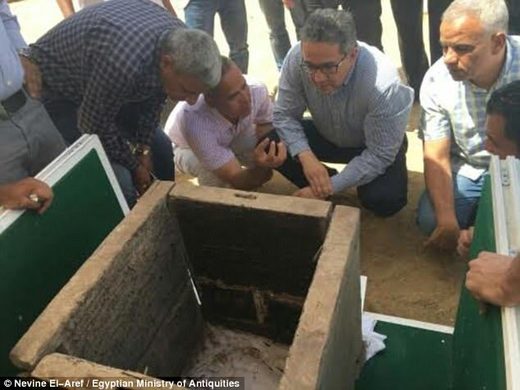 Egipat: Kod nedavno otkrivene piramide pronađena grobnica stara 3700 godina