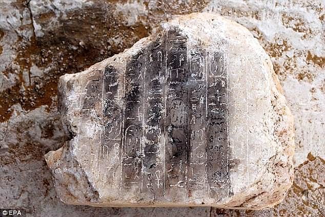 Egipat: Kod nedavno otkrivene piramide pronađena grobnica stara 3700 godina
