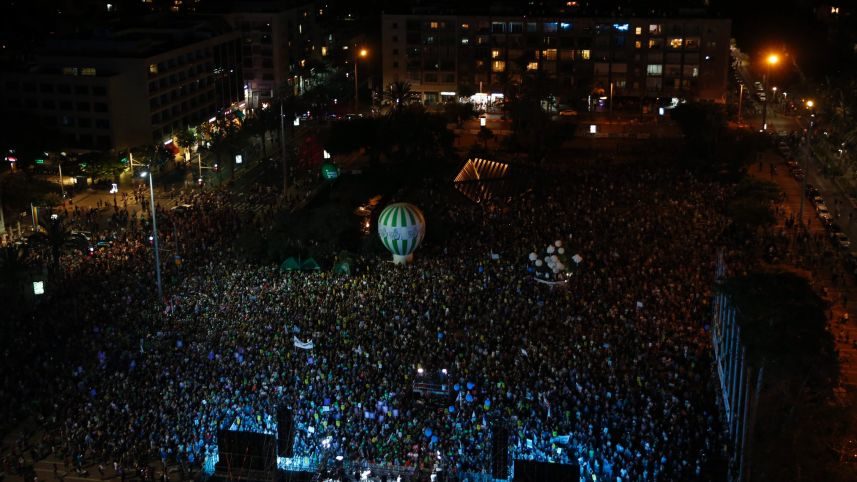 Hiljade okupljenih u Tel Avivu u znak podrške rješenju 