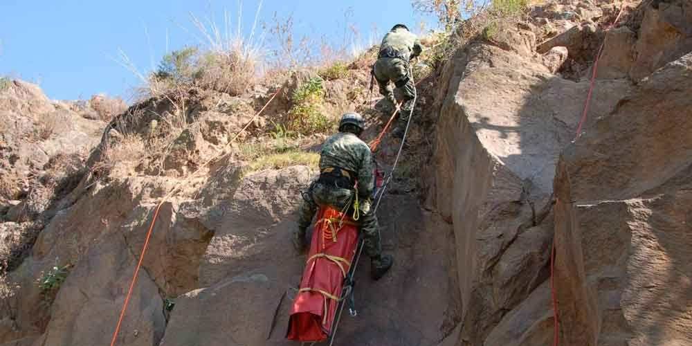 U klizištu na jugu Meksika poginula 2 vojnika, 6 nestalo
