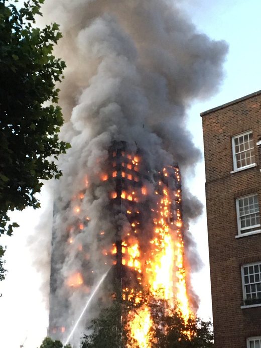 Masivni požar na zgradi od 27 katova u Londonu