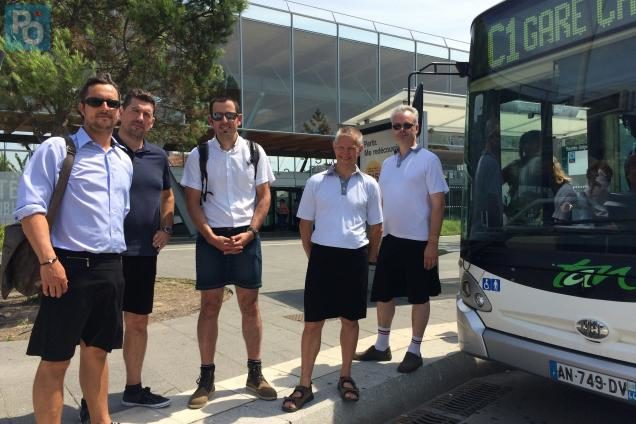 Francuska: Vozači autobusa na posao došli u suknjama jer im je zabranjeno nositi šorceve