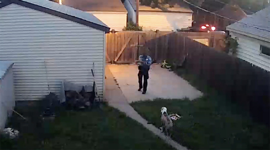Minneapolis, SAD: Policajac pucao u obiteljske terapijske pse