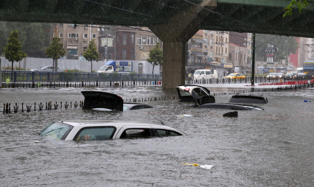 Obilne kiše uzrokovale poplave u Istanbulu