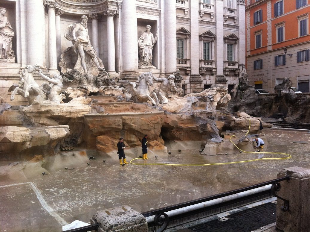 Suša Rim - fontana di Trevi