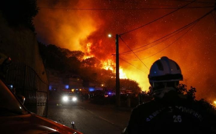 Divlji požari na Korzici