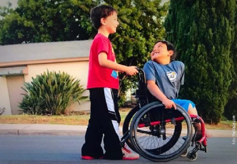 Plemenitost: Osmogodišnjak krišom sakupio novac za invalidska kolica najboljem drugaru