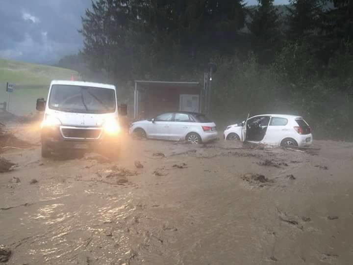Najmanje 4 osobe poginule u oluji na sjeveru Italije