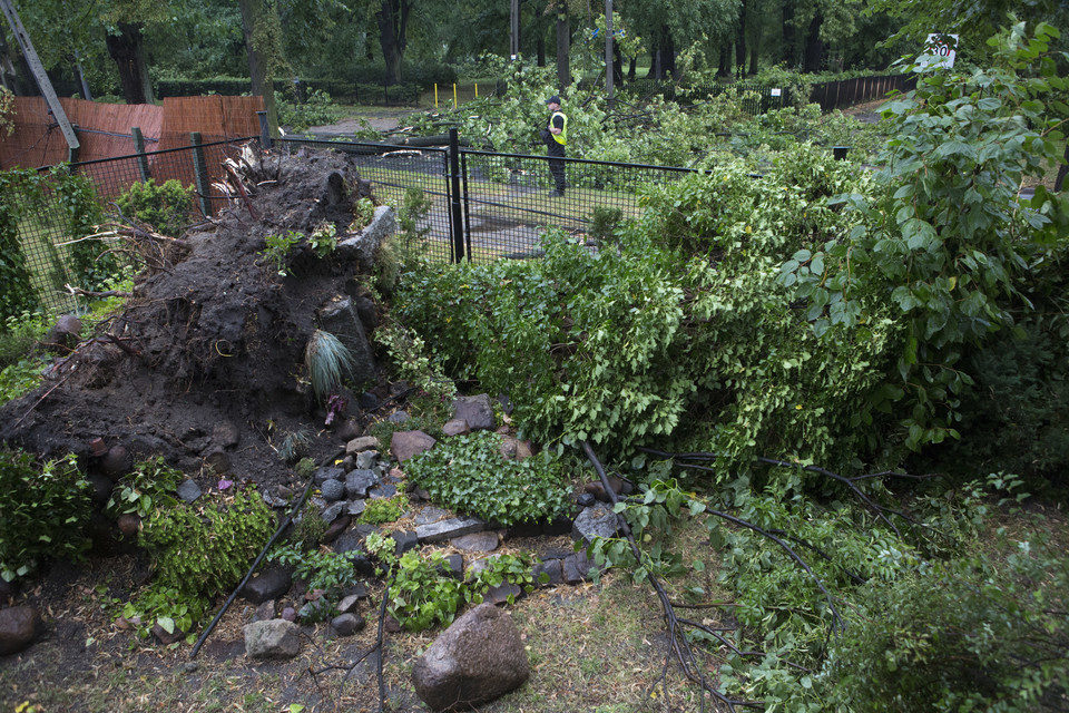 Jako olujno nevrijeme u Poljskoj i Češkoj, 1 osoba poginula