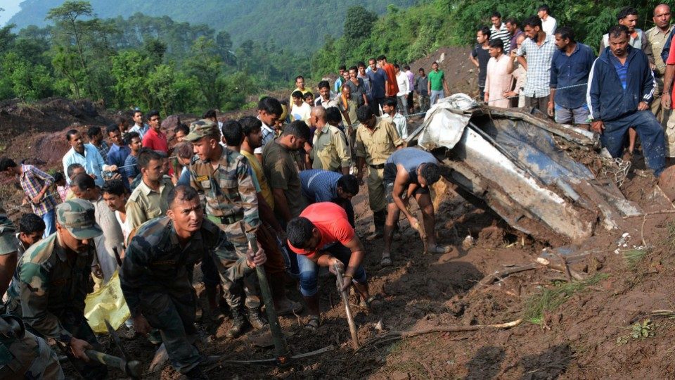 U odronu tla poginulo najmanje 45 ljudi na sjeveru Indije