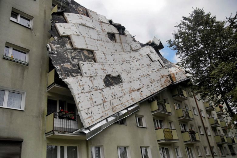 5 mrtvih kada je nasilna oluja pogodila Poljsku