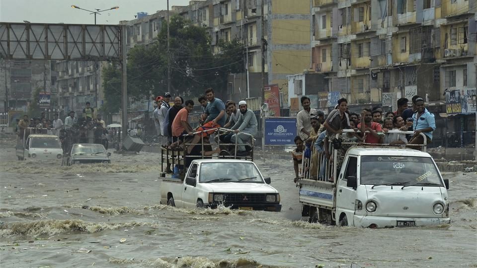 Pakistan: Obilne kiše potopile Karači, najmanje 13 ljudi poginulo