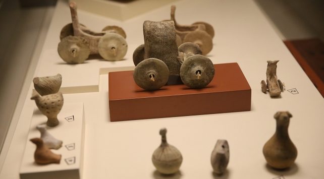 U dječijem groblju u Turskoj pronađena igračka kočija stara 5000 godina