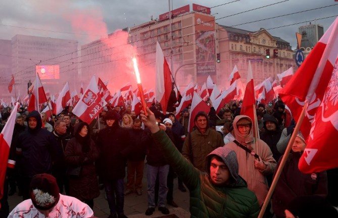 Nacionalistički marš 60.000 ljudi u Varšavi:  
