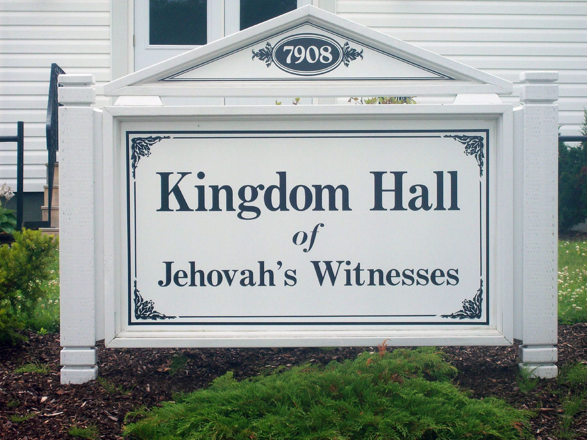 Žrtve silovanja Jehovinih svjedoka tvrde da je zlostavljanje bilo skriveno jer bi donijelo nepoštivanje Jehove