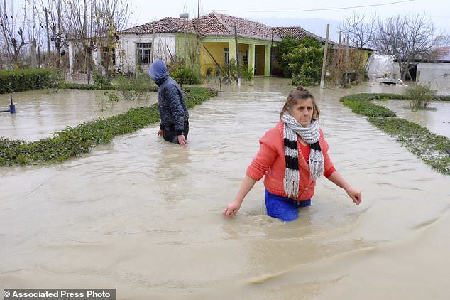 Poplave usljed obilnih kiša paralizirale Albaniju, 1 osoba mrtva