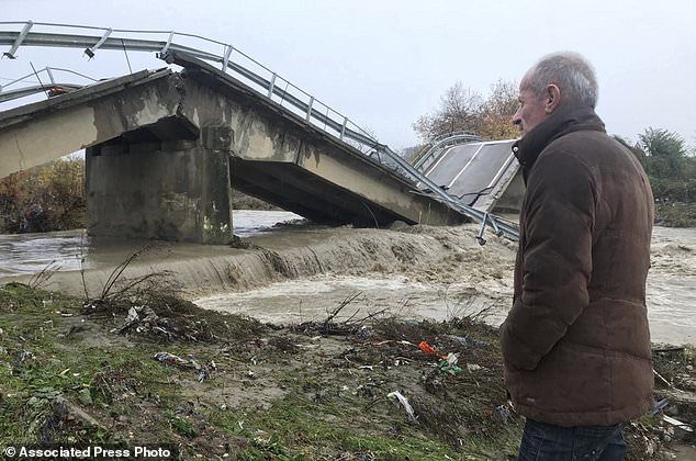 Poplave usljed obilnih kiša paralizirale Albaniju, 1 osoba mrtva