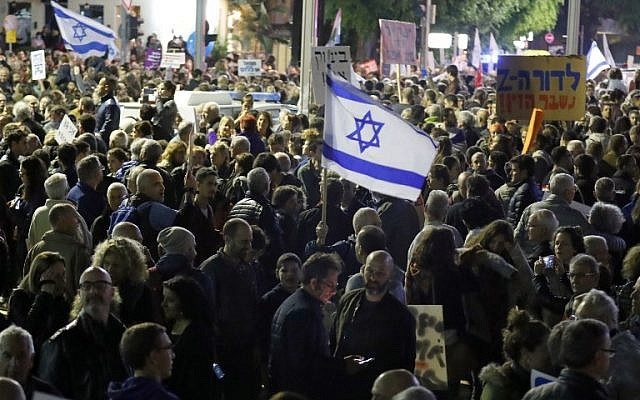 Tisuće protestuju u Tel Avivu protiv Netanyahua usred istrage o korupciji