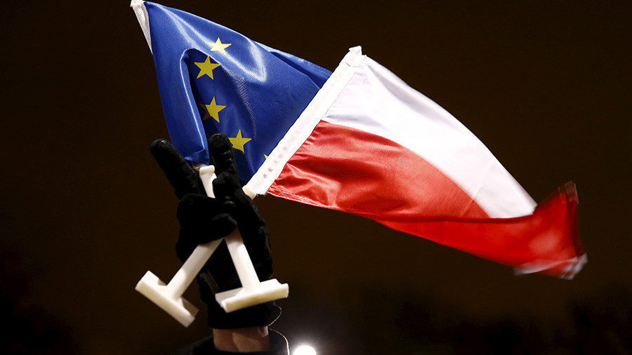 EU pokreće postupak protiv Poljske, prvi korak uklanjanje glasačkih prava