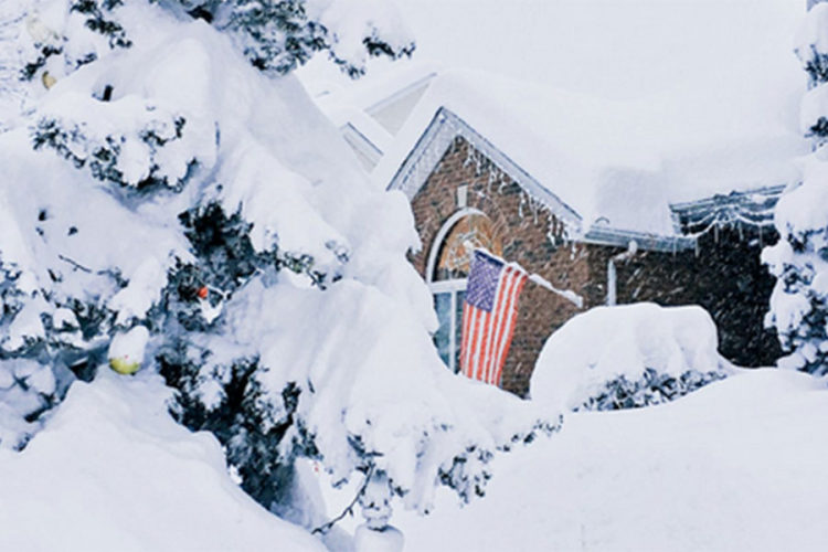 Snježna oluja u američkom gradiću potakla proglašenje elementarne nepogode i vanredne situacije