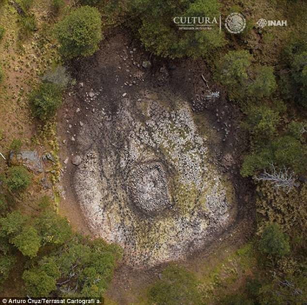 Plutajući kamen u jezeru iznad meksičkog vulkana mogao bi biti minijaturni model svemira