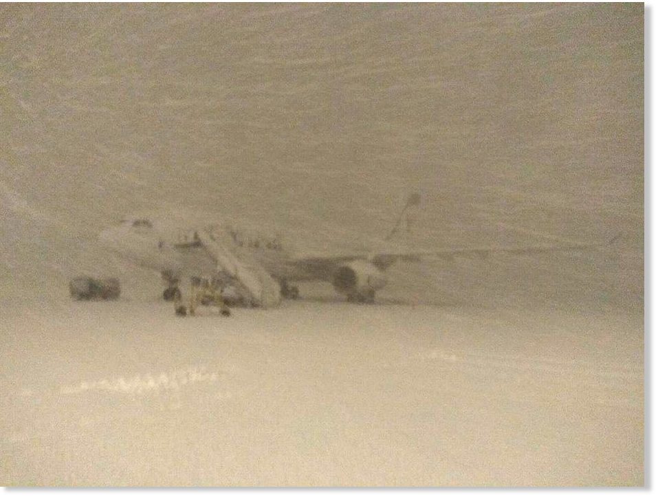 Velike snježne padavine zatvaraju škole i zračne luke u Teheranu, Iran