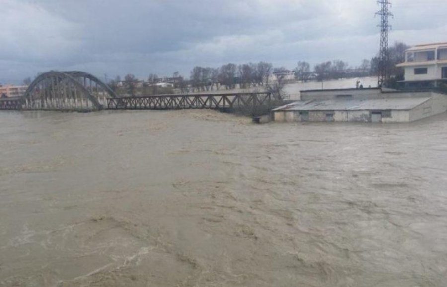 Obilne kiše izazvale poplave i klizišta u Albaniji