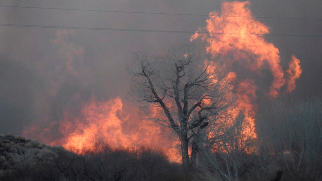Evakuacije u Kaliforniji nakon širenja šumskog požara