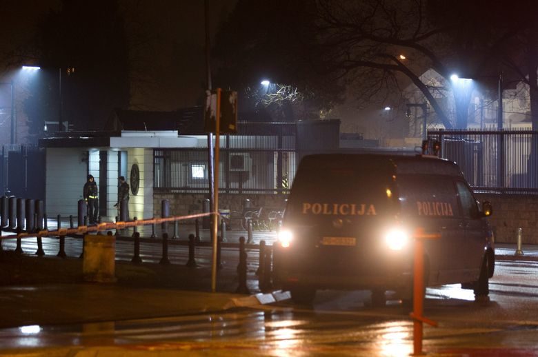 Podgorica: Muškarac jednu eksplozivnu napravu bacio na zgradu ambasade SAD-a, drugom raznio sebe