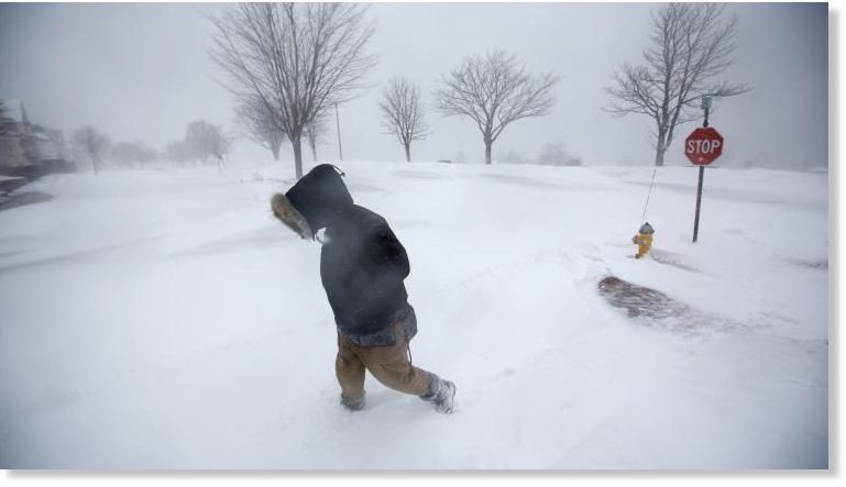 Tisuće bez struje kada je snježna oluja donijela teški snijeg na sjeveroistok SAD-a