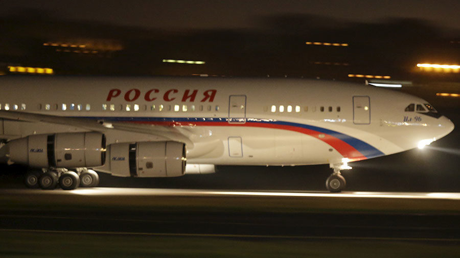 Britanske vlasti bez objašnjenja pregledavali ruski avion u Londonu
